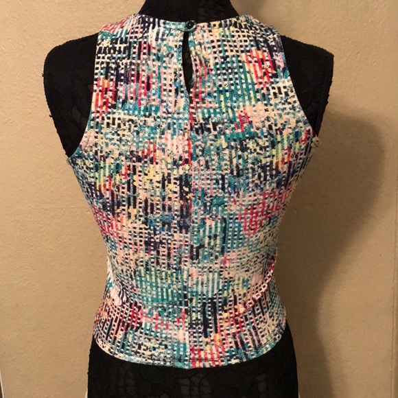 Multi colored Pattern Top - Picture 2 of 3